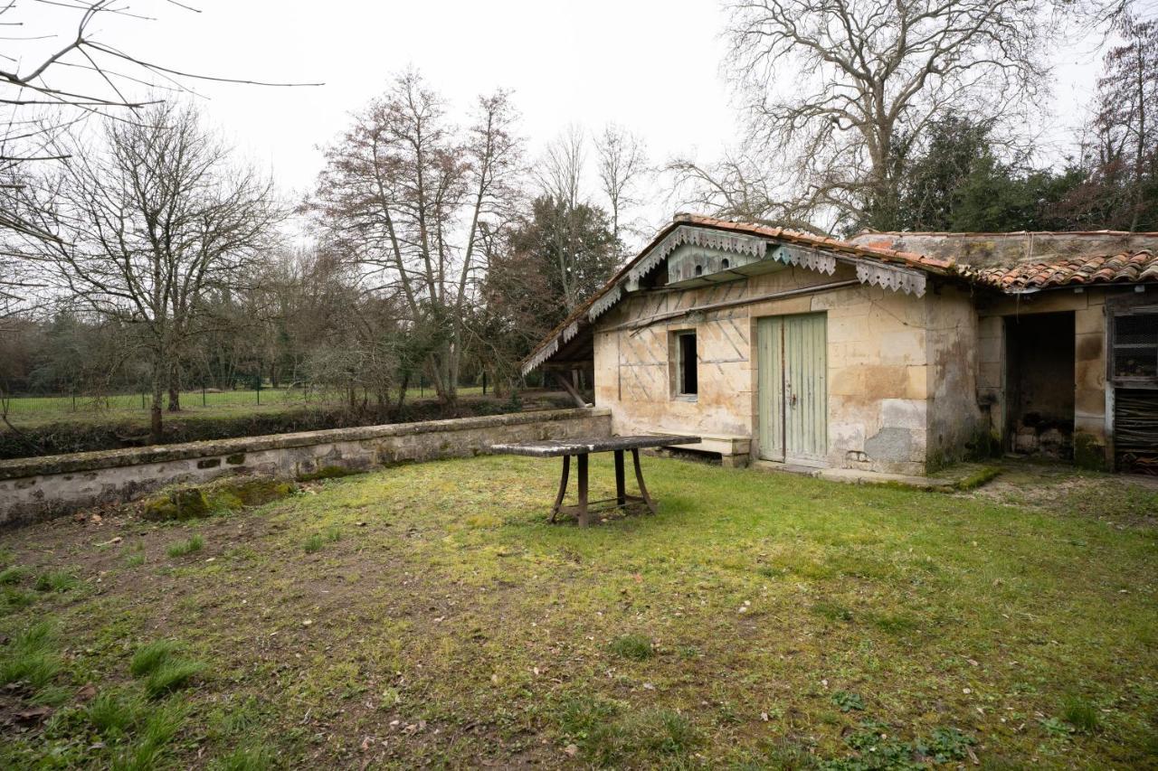 Résidence les Jardins de la Seugne Jonzac Esterno foto